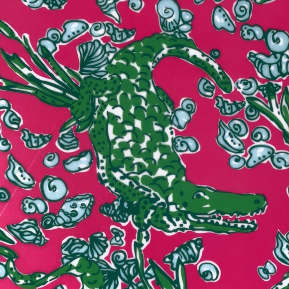 🌴LILLY PULITZER iPad Cover in Hot Pink & Green Alligator Print - Picture 3 of 8